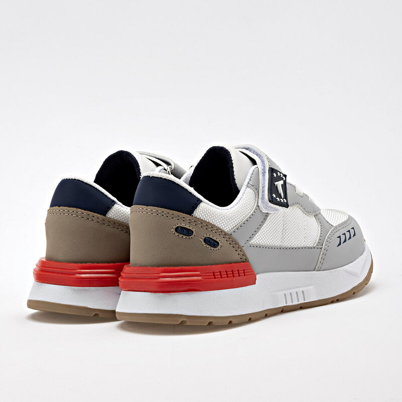 Clasben Tenis urbano para ni&ntilde;o blanco gris came... image number null