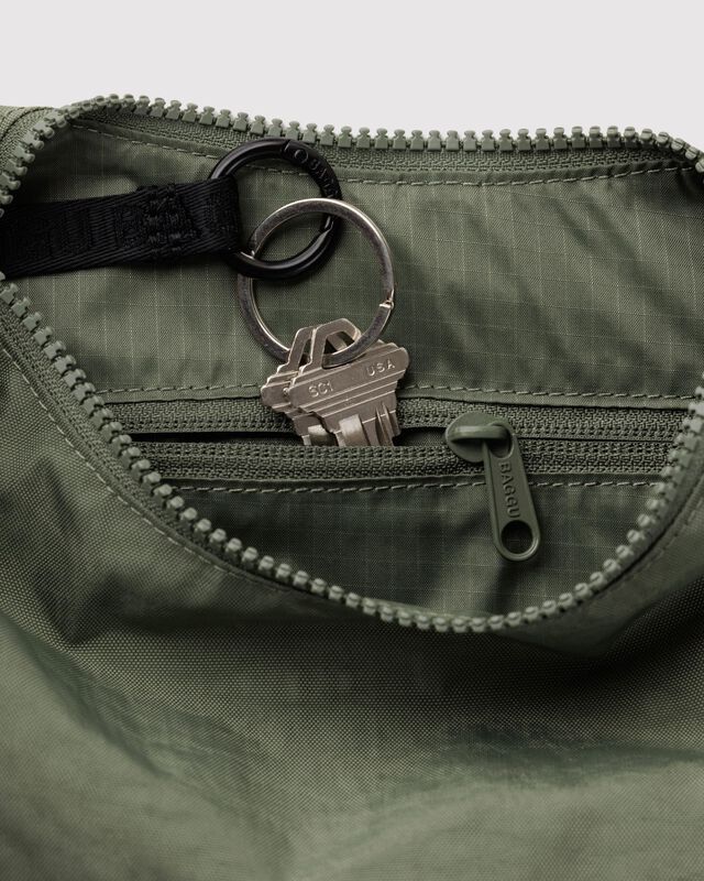 Bolso Baggu Caper 14 &times; 26 &times; 8 cm, Correa De 130... image number null
