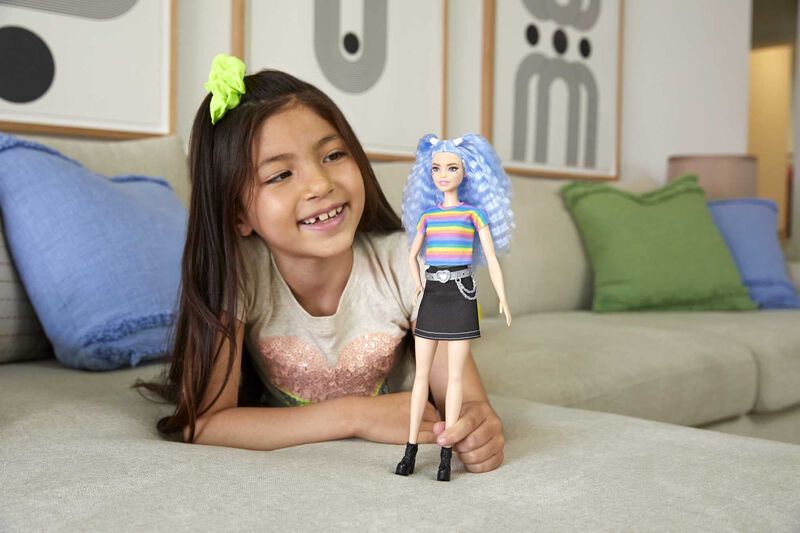 Mu&ntilde;eca De Moda Barbie Fashionistas Con Pelo Lar... image number null
