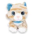 Gatito De Peluche Acostado Color Beige Con Correa y Orejas Azules.