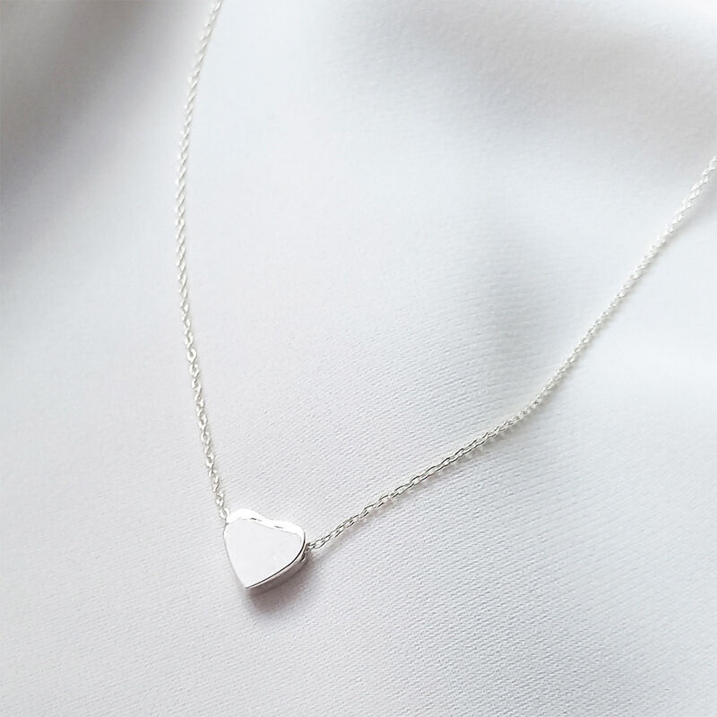 Set de Coraz&oacute;n de Plata con Collar y Broqueles image number null