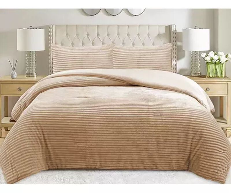 Edredon  Doble Vista Flannel Jaquard y Liso tam... image number null