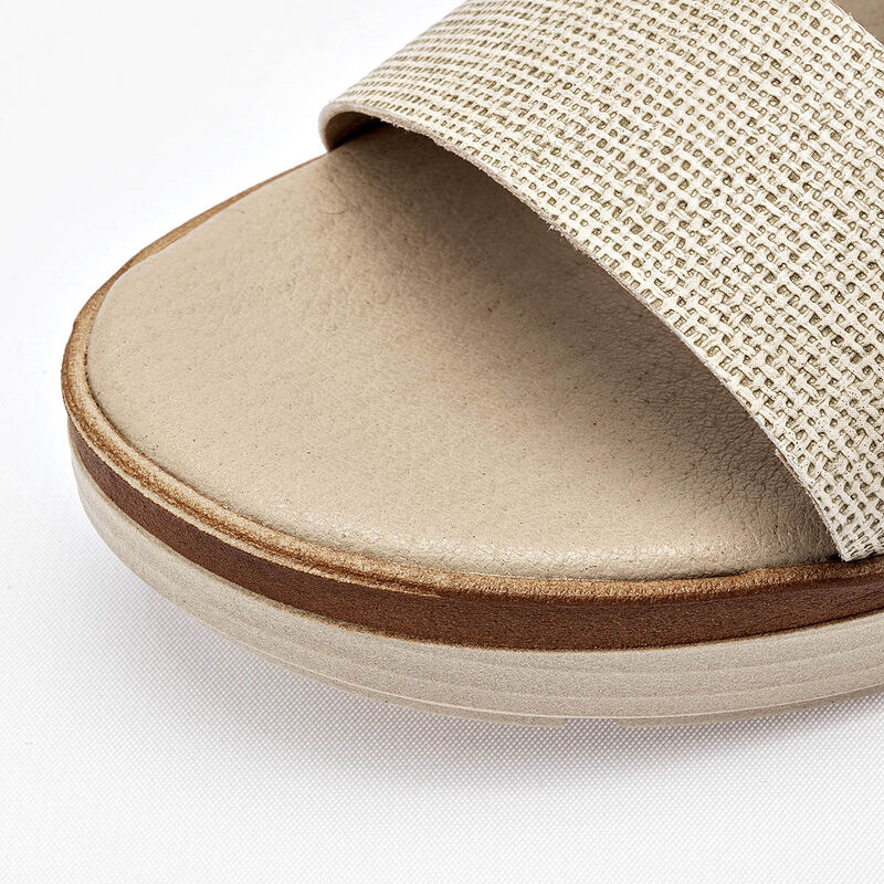 Via Victoria sandalia plataforma para mujer caf... image number null